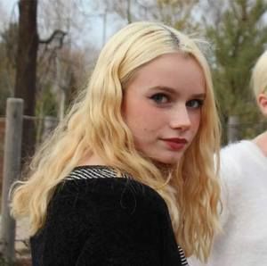 Meet your Posher, Laurel